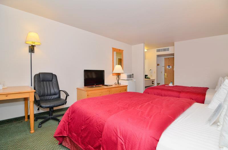 Best Western Yellowstone Crossing Laurel Room photo
