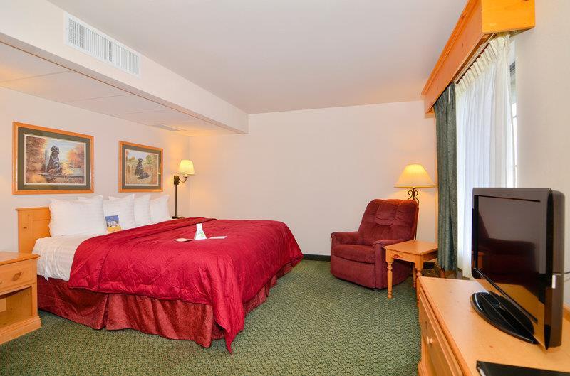 Best Western Yellowstone Crossing Laurel Room photo